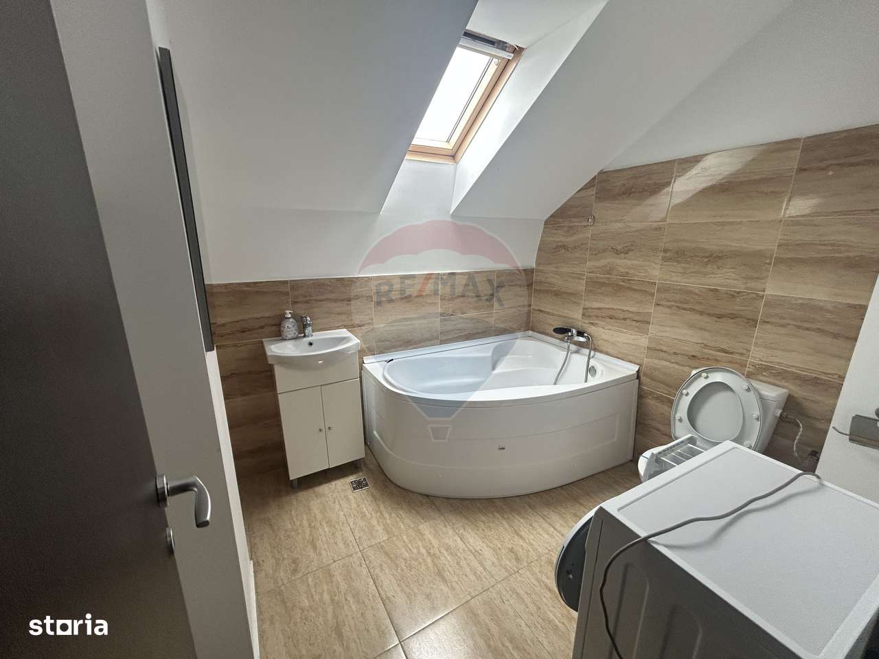 Apartament în bloc nou cu 3 camere de închiriat în zona Independenței - Imagine principală: 4/7