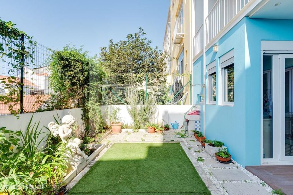 Apartamento T2+1 com jardim no Alto de Campolide, Lisboa