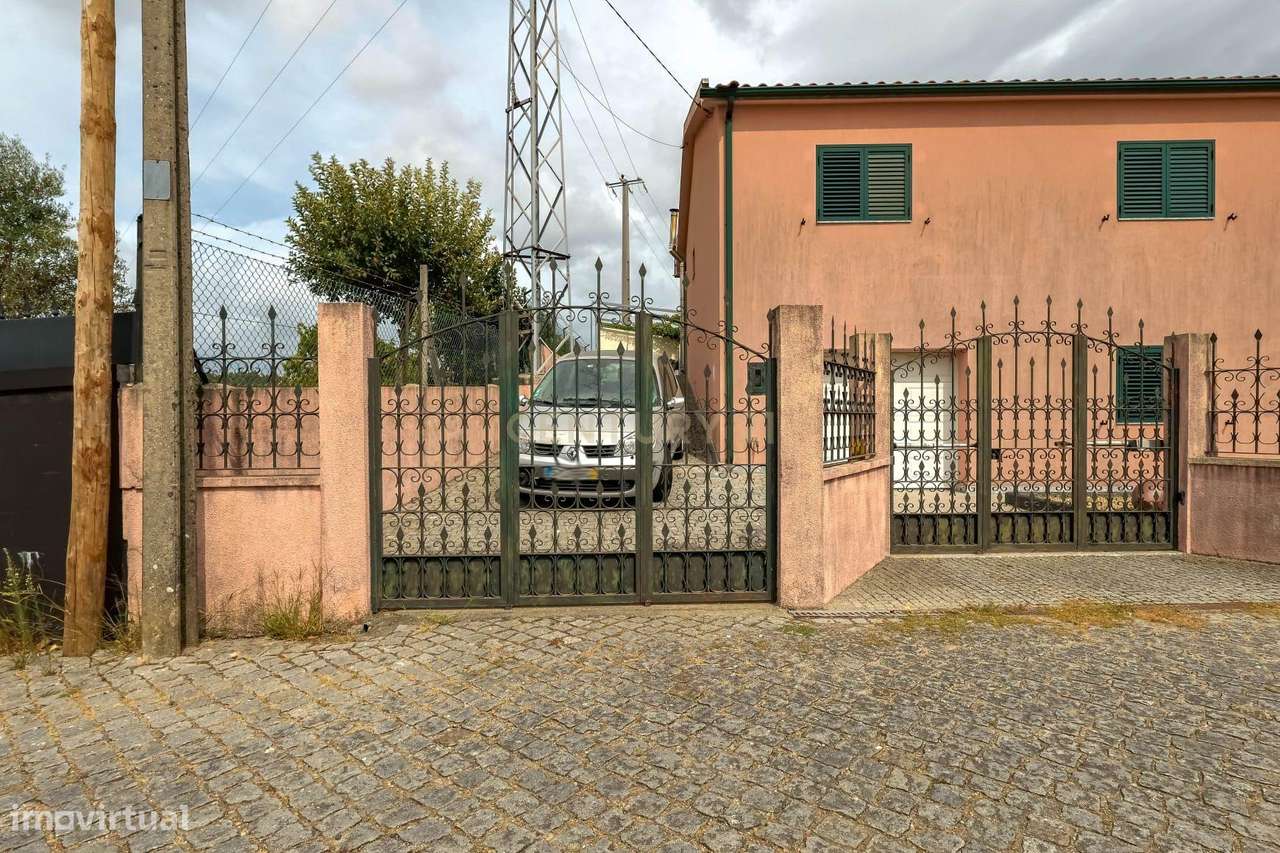 Casa T5 em Póvoa de Lanhoso - Oportunidade Única! - Grande imagem: 3/26
