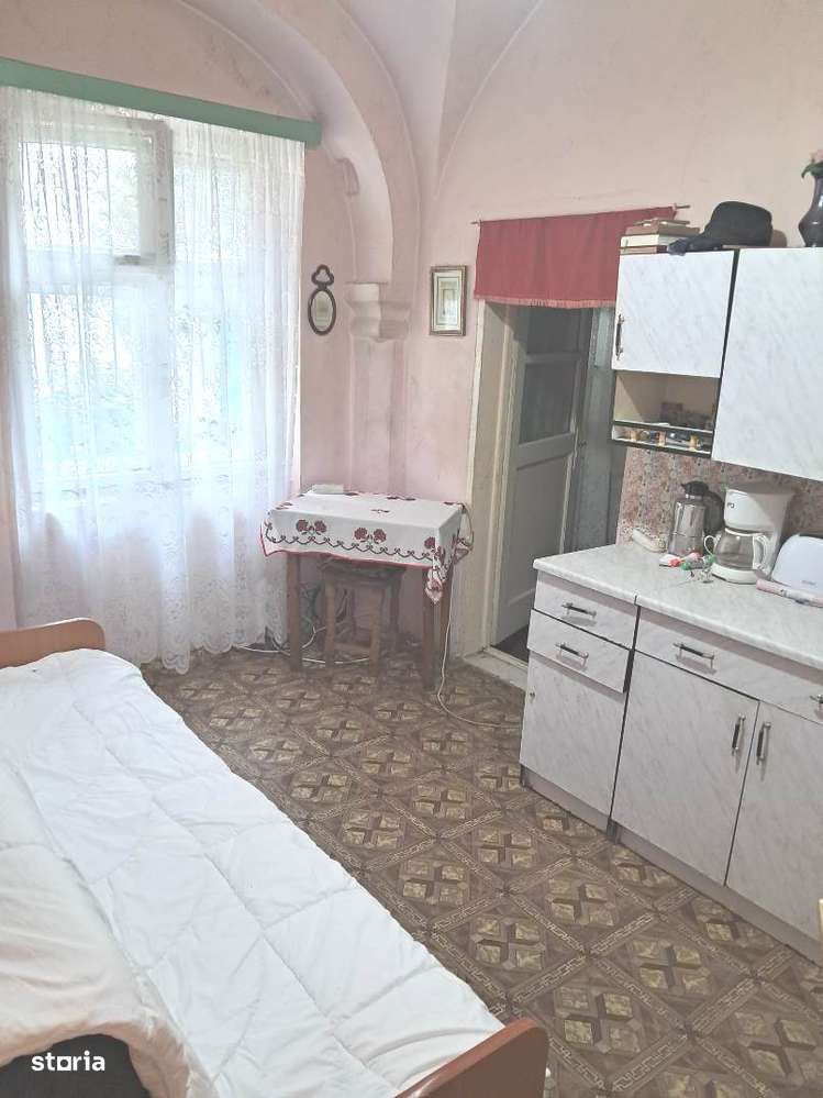 Apartament la casa in zona centrala pretabil birouri-6