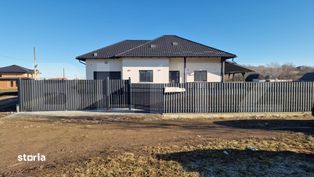 Casa individuala 5 camere, 260mp, zona Horodnic - Imagine principală: 3/17