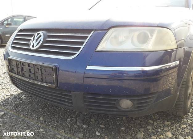 Far stanga Volkswagen Passat B5.5 2003 - 2