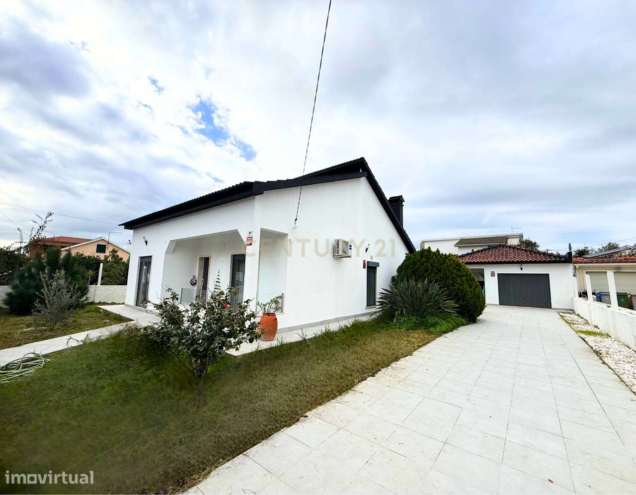 Moderna Moradia T3 em Fernão Ferro, Seixal - Grande imagem: 4/28