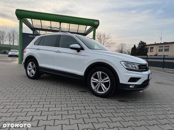 Volkswagen Tiguan - 33