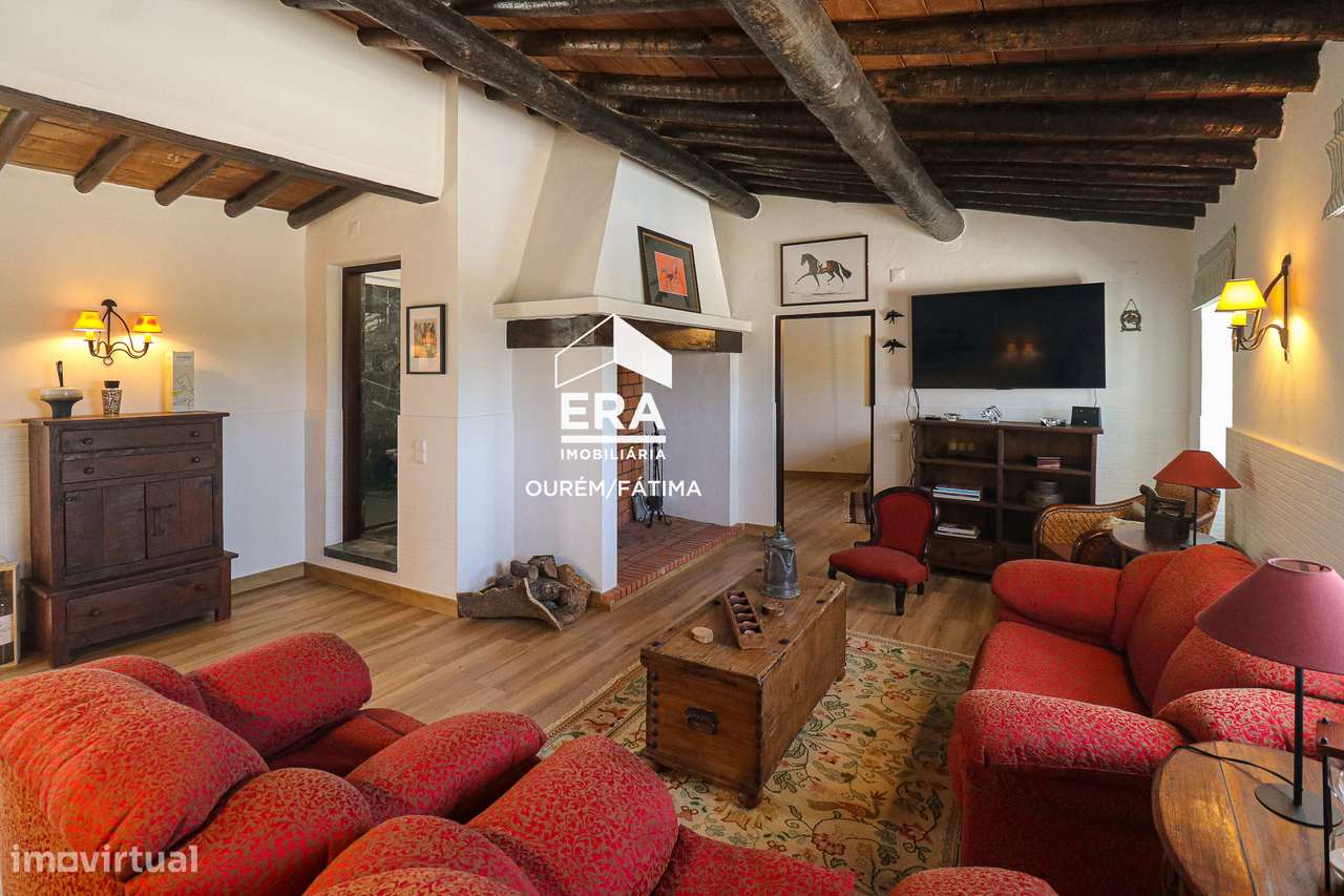 Quinta com Moradia T3, Vila Viçosa-12