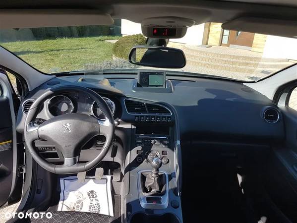 Peugeot 3008 HDi 115 Allure - 10