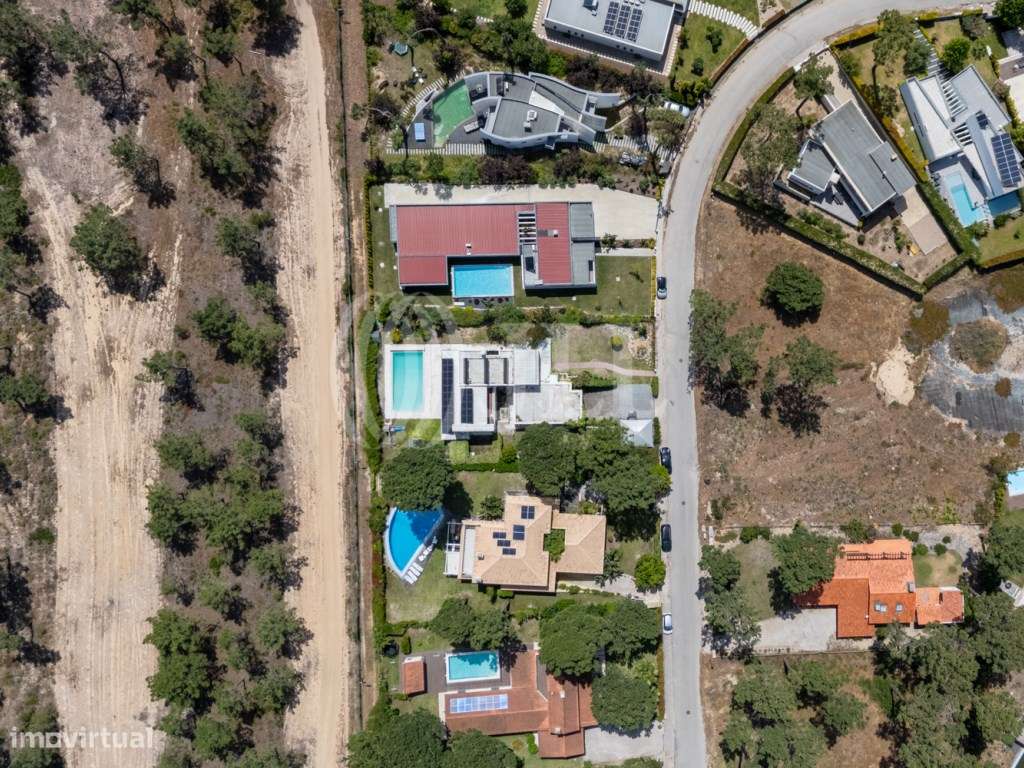 Moradia T5 com piscina, na Herdade da Aroeira, Almada-43