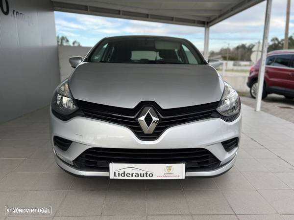 Renault Clio - 2