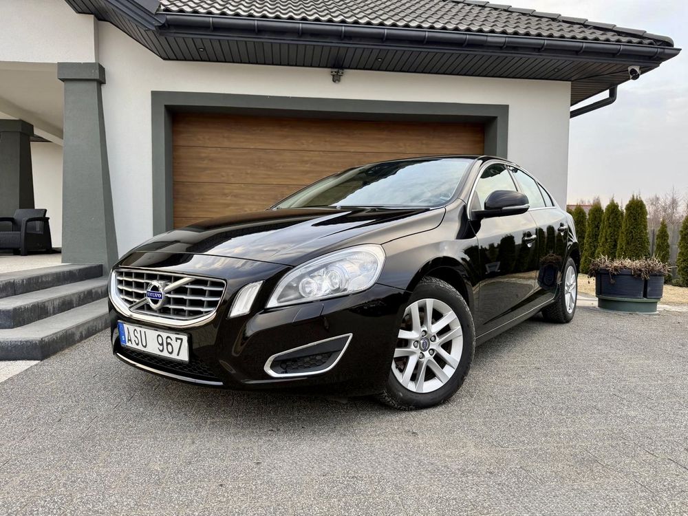 Volvo S60 I D4 Momentum 2012