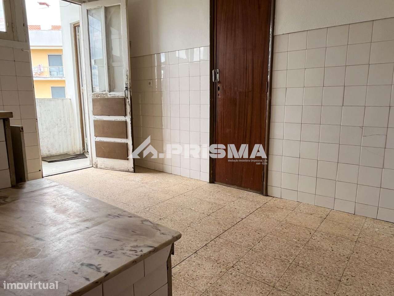 Apartamento  T3 para venda no centro de Castelo Branco-19
