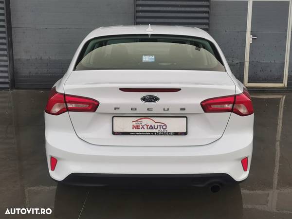 Ford Focus - 20