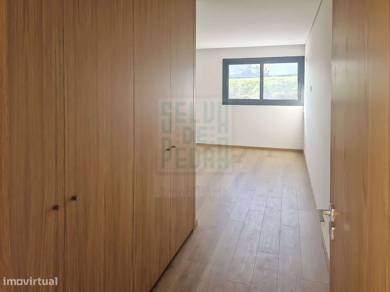 Moradia de 3 frentes V4 Famalicão-25