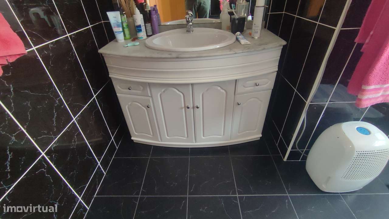 Moradia gaveto T3 em Amares-33