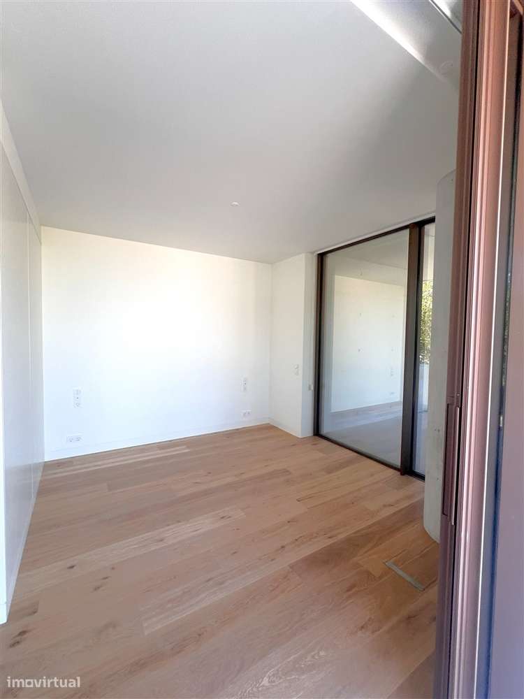 T2 na Foz com vista rio-23