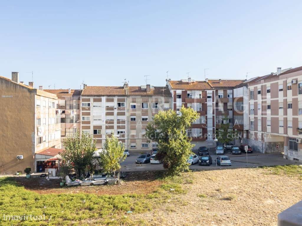 T2 com 102 m², Closet, 2 WC e Sótão - Baixa da Banheira-29
