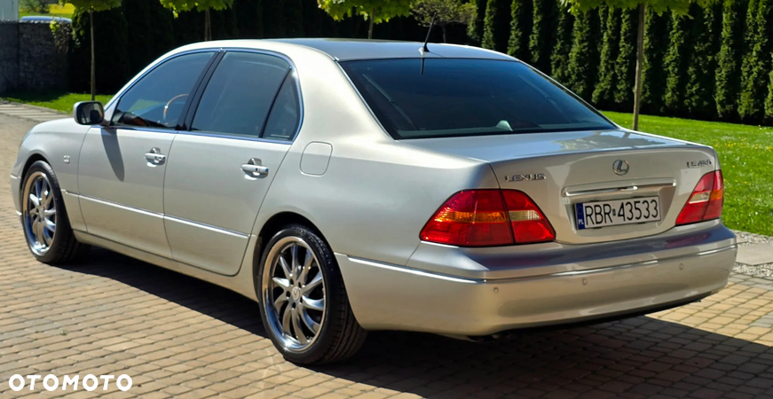 Lexus LS - 9