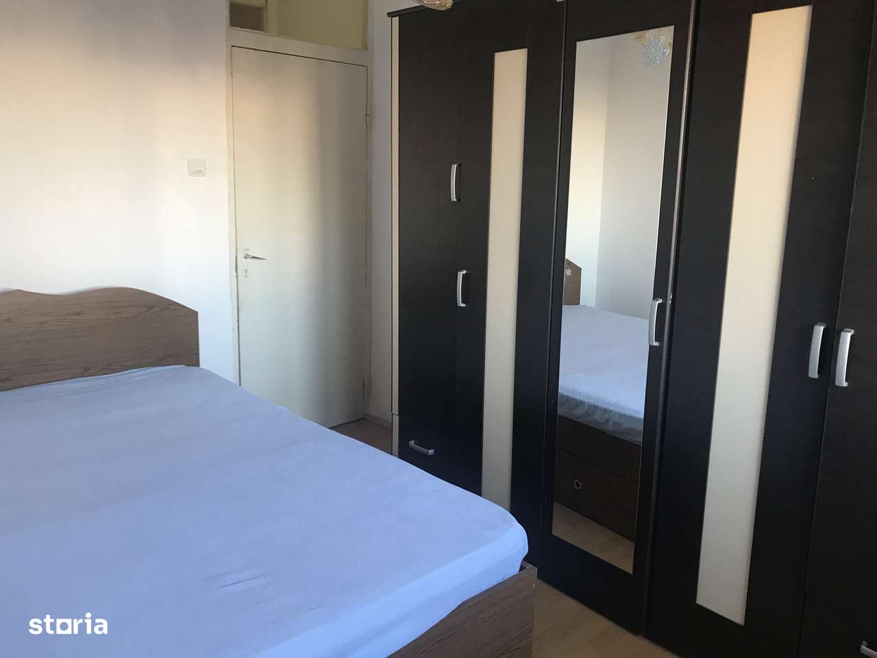 vand apartament 4 camere zona Unirii 230000 euro-1