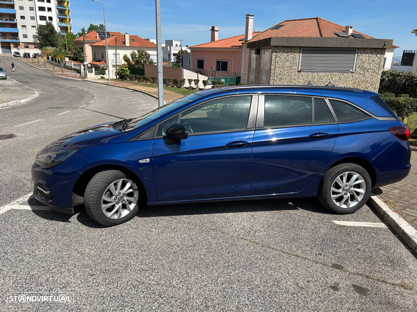 Opel Astra Sports Tourer 1.5 D S&S Business Edition - 4