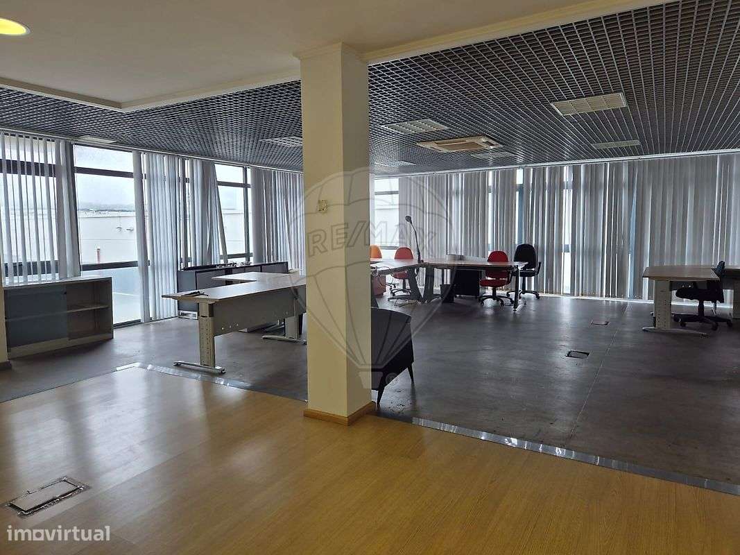 Escritório  para arrendamento - Grande imagem: 3/8