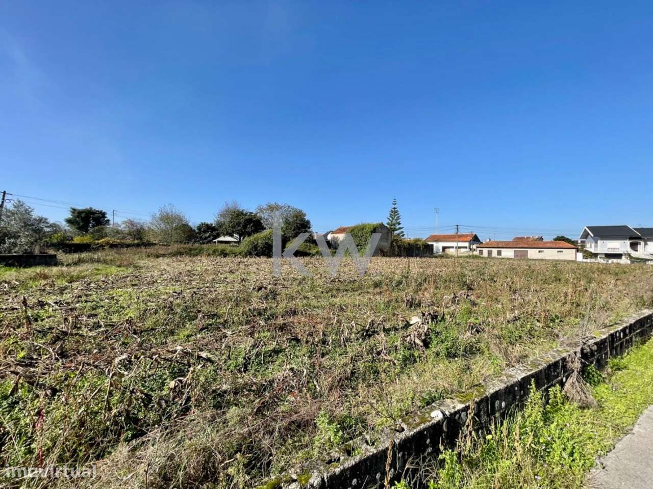 VENDA DE LOTE DE TERRENO PARA CONSTRUÇÃO COM 2.400 M2 EM NARIZ (AVEIRO - Grande imagem: 2/18