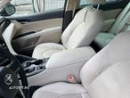 Toyota Camry 2.5 Hybrid Exclusive - 18