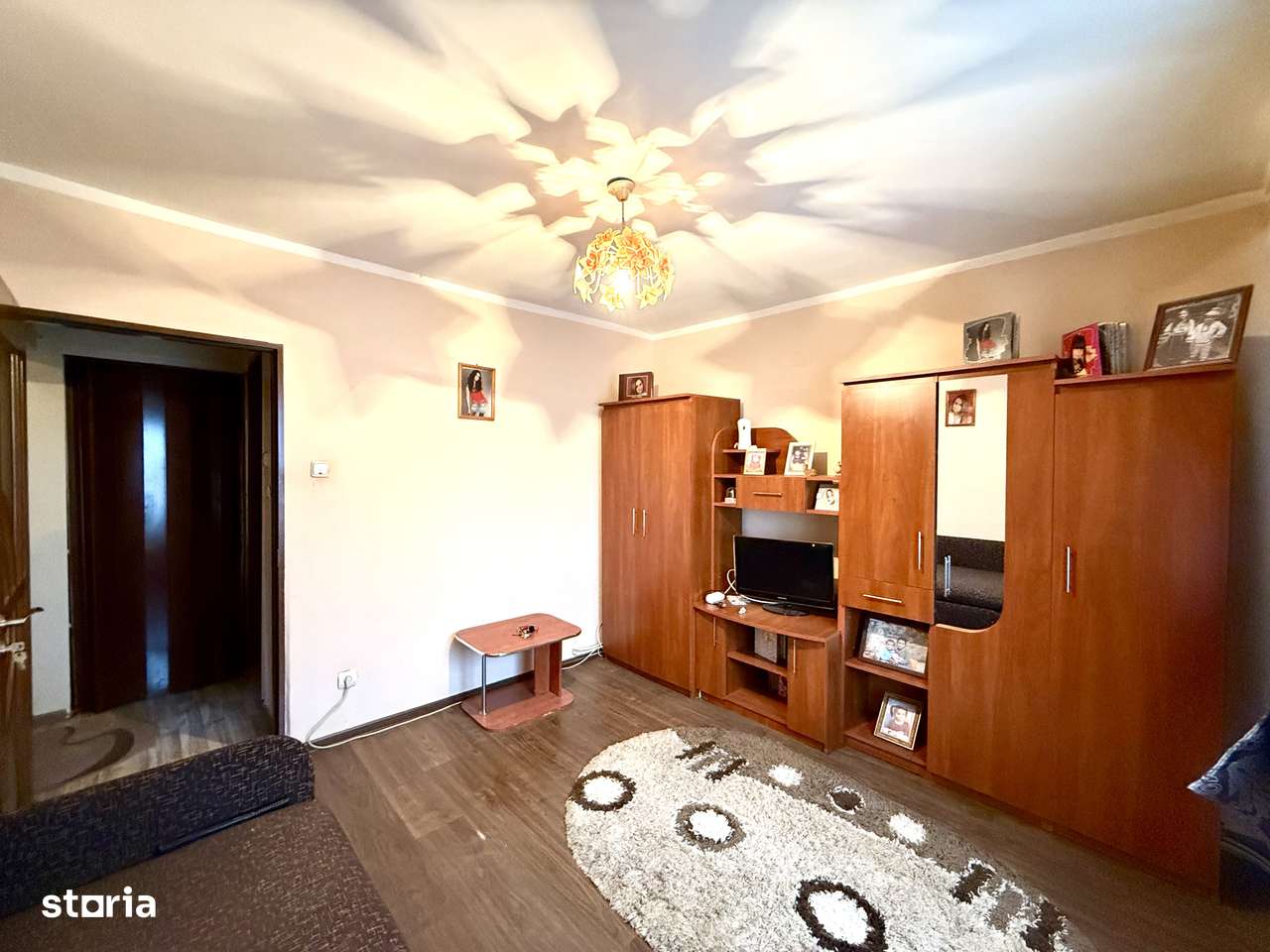 Apartament 2 camere 52 mp etaj intermediar zona Pasarelei D.va Nord-8