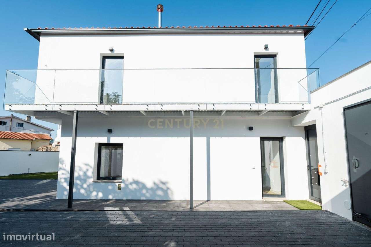 Moradia T3 com excelente exposição solar e vista para a Serra da Lousã - Grande imagem: 5/54