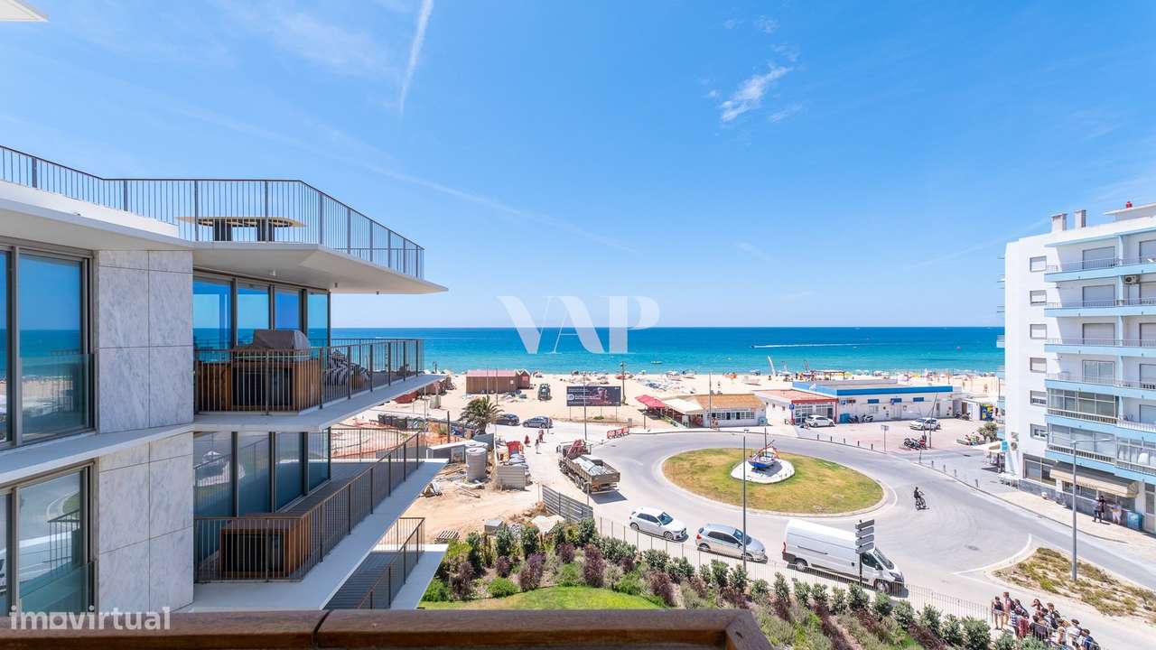 Apartamento T2 Frente Mar, Armação de Pêra - Grande imagem: 1/29