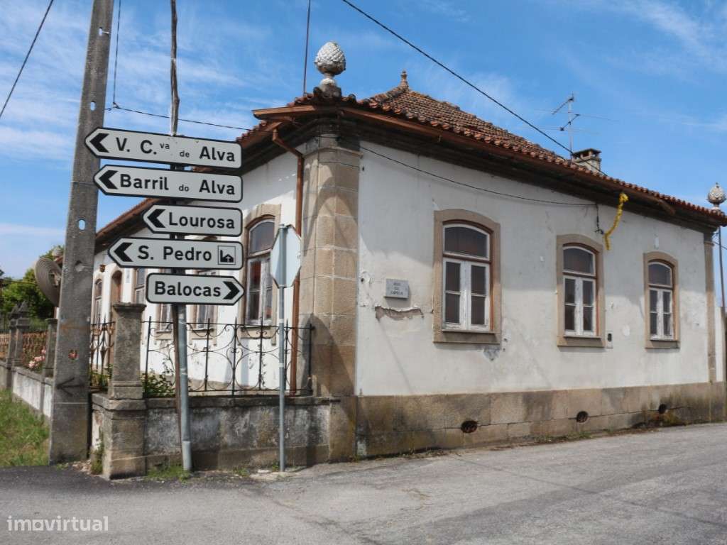 Moradia isolada inserida em terreno de 727m2 - Venda da Esperança, ...-17