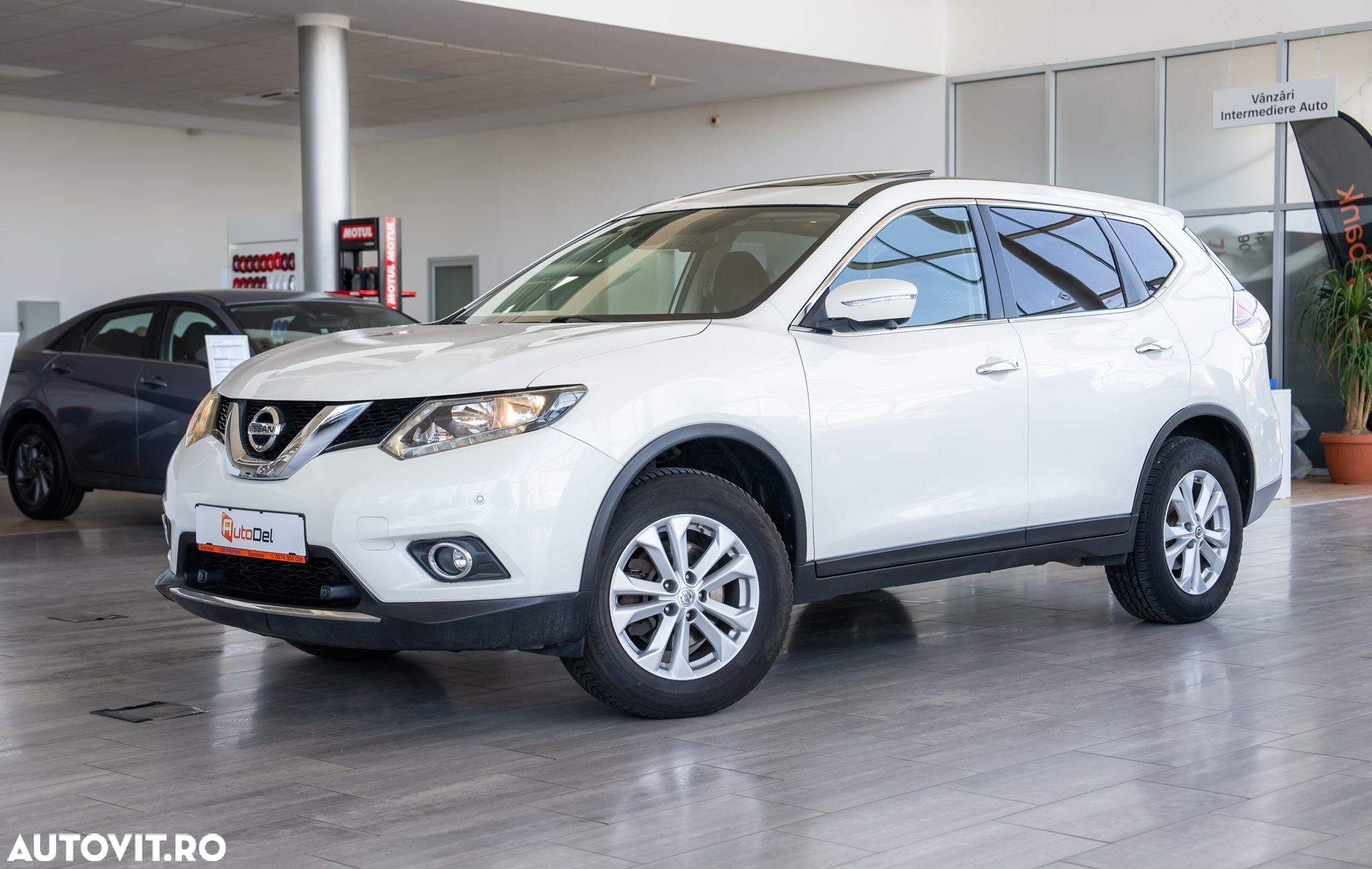 Nissan X-Trail - 2