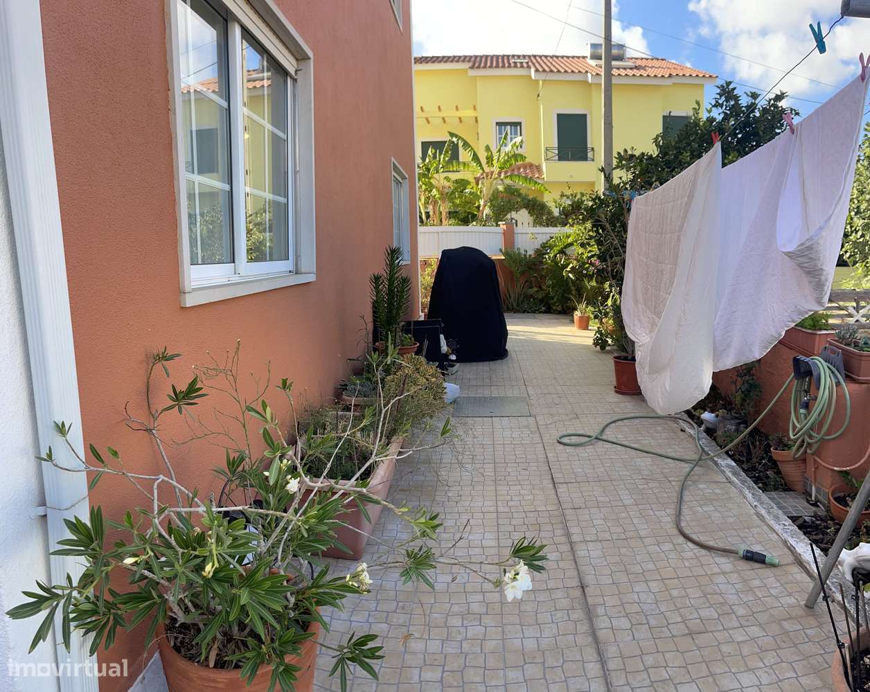 EXCLUSIVO EM CASCAIS |  T3 +1 anexo EM MANIQUE DE BAIXO.-27