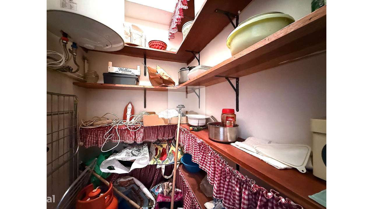 Apartamento T2 c/ Arrumo-10