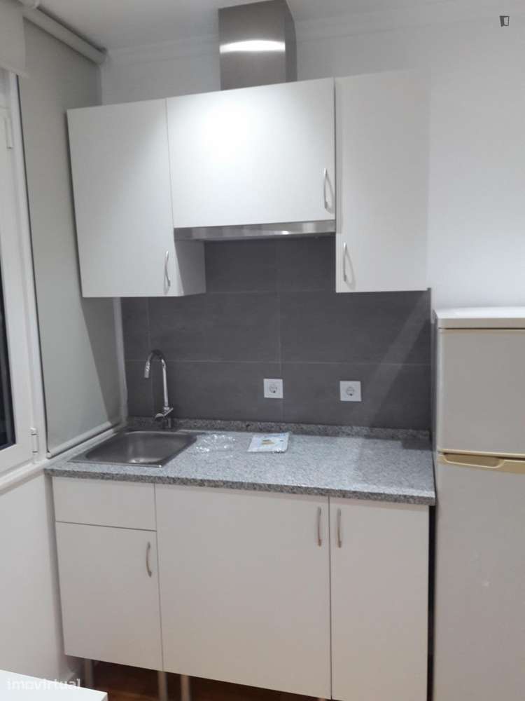 Estúdio - localizado em Sete Rios Lisbon - Grande imagem: 4/4