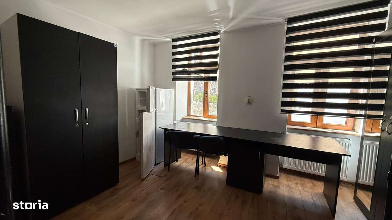 Afacere la cheie! De vanzare Casa singur in curte Centrul Istoric-4