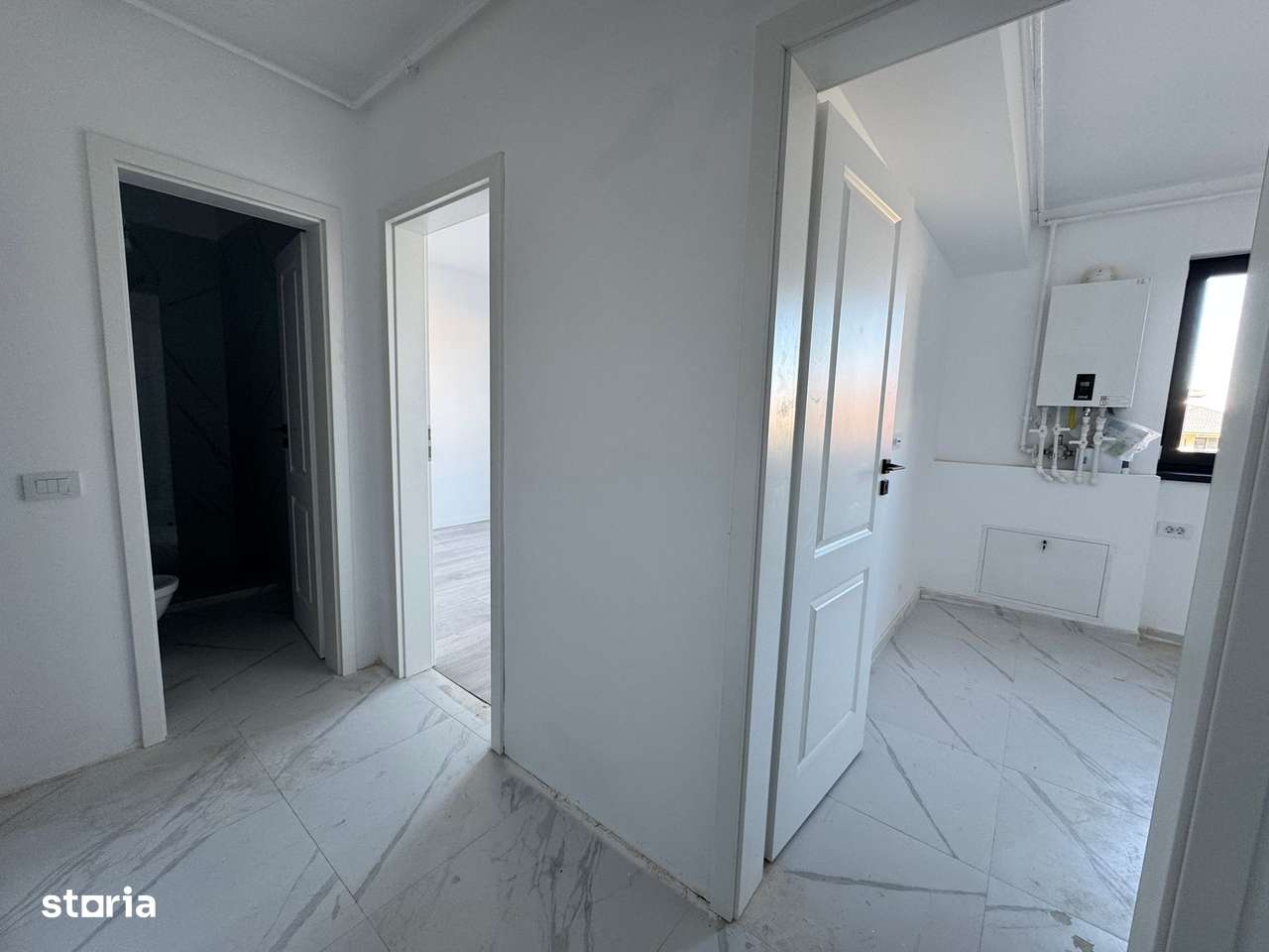 VANZARE GARSONIERA DECOMANDATA-INCALZIRE PRIN PARDOSEALA-COMISION 0% - Imagine principală: 1/13