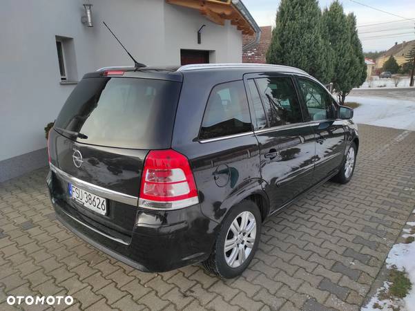 Opel Zafira 1.8 Cosmo - 7