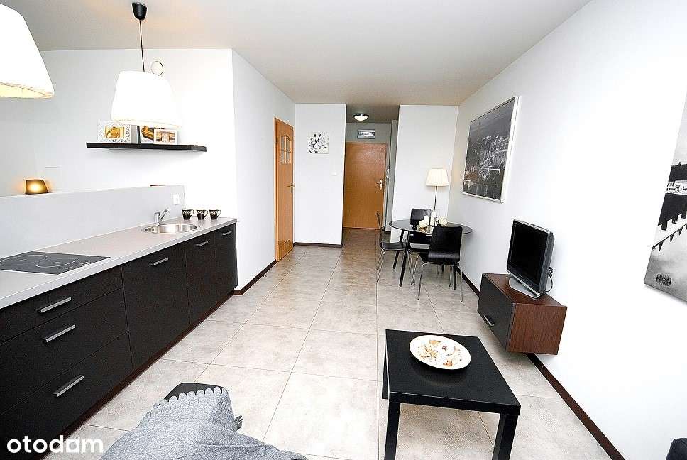 Blok z 2008r blisko Uniwersytetu WSB ochrona monitoring-10