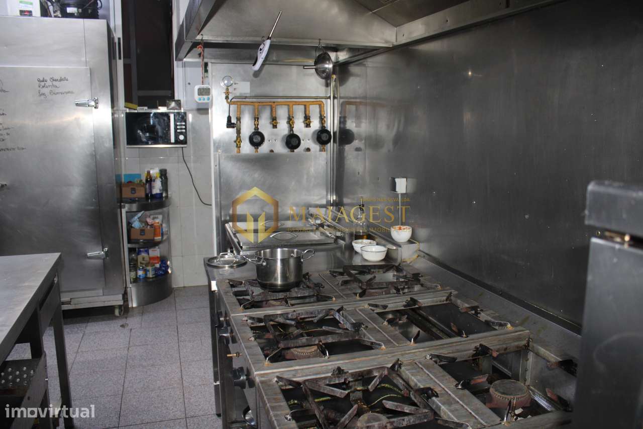 Trespasse de Restaurante perto da Casa da Música-17