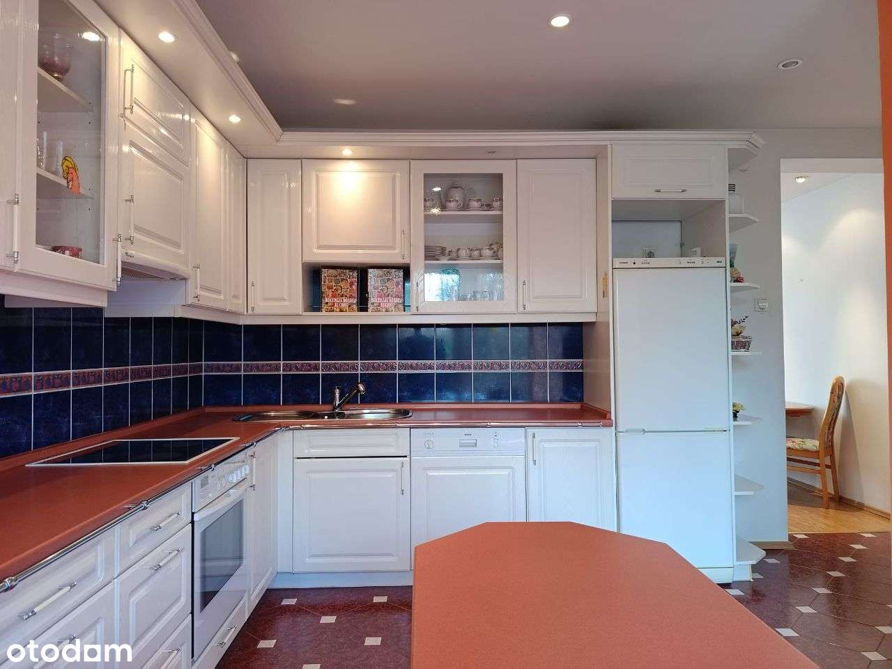 Dom - mieszkalno - handlowo - usługowy w centrum-3