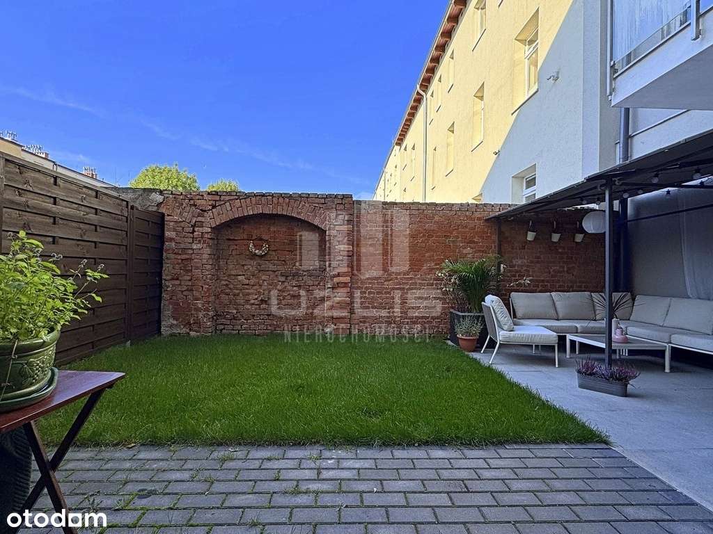 Okazałe mieszkanie w centrum z prywatnym ogrodem-15