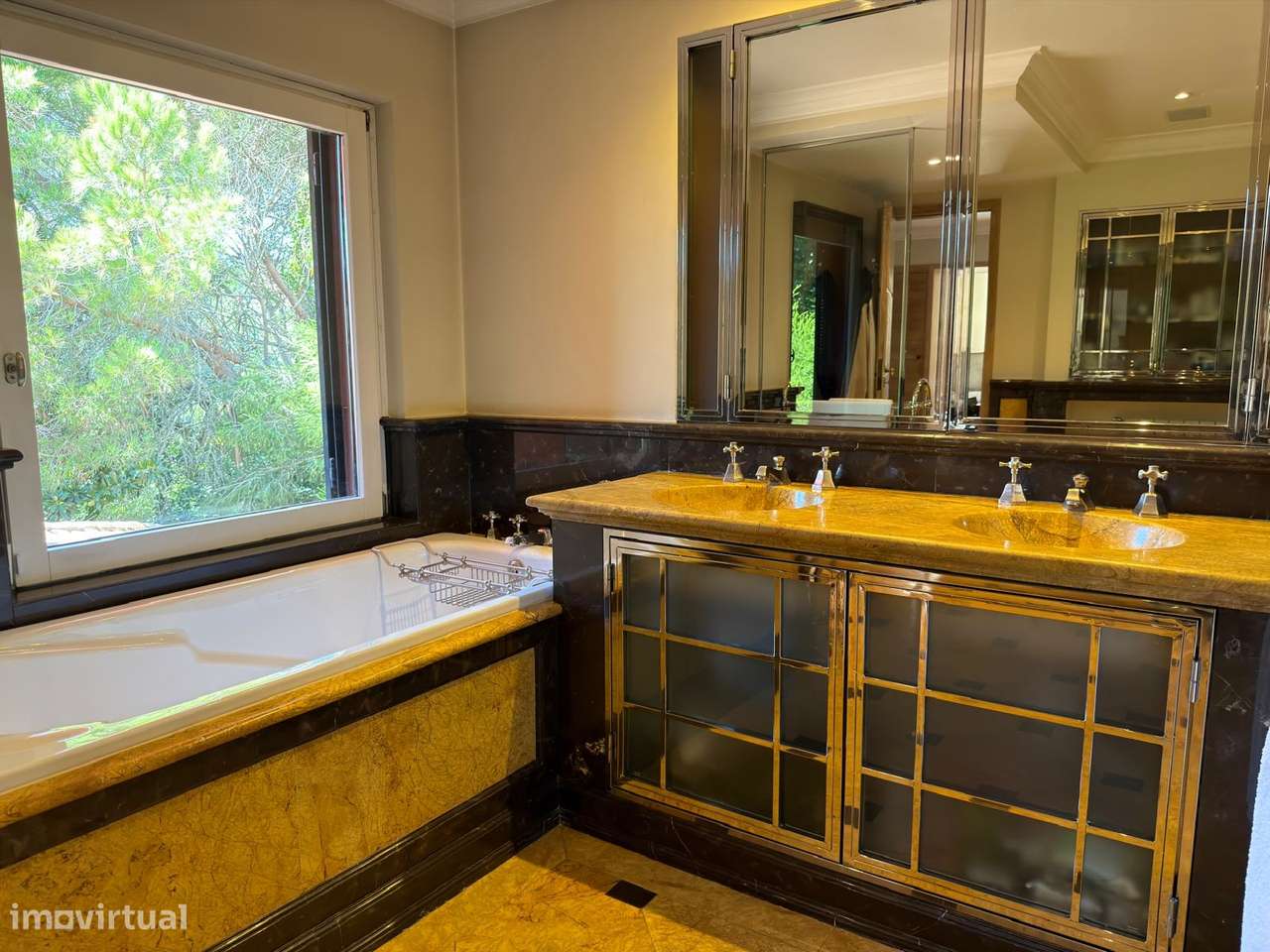 Moradia de Luxo com Piscina Privada na Quinta Patino, Estoril-43