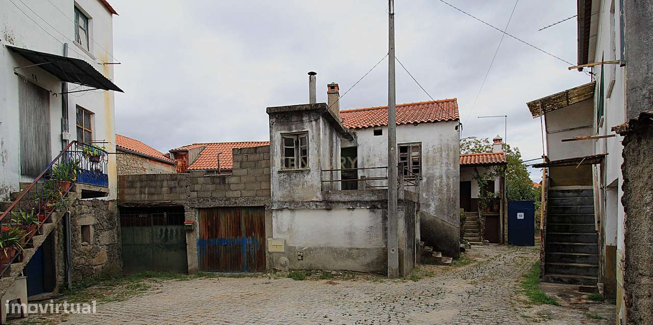 Moradia T2 para Recuperar, em Aldeia do Bispo - Penamacor - Grande imagem: 3/15