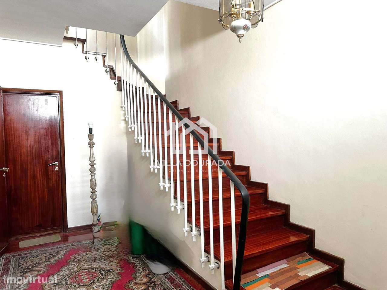 Moradia de 3 pisos em Campanhã, Porto: Espaço, conforto e localização-11