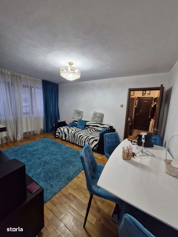 Semidecomandat, parter, balcon, Craiovita Noua-Bigul Vechi-0