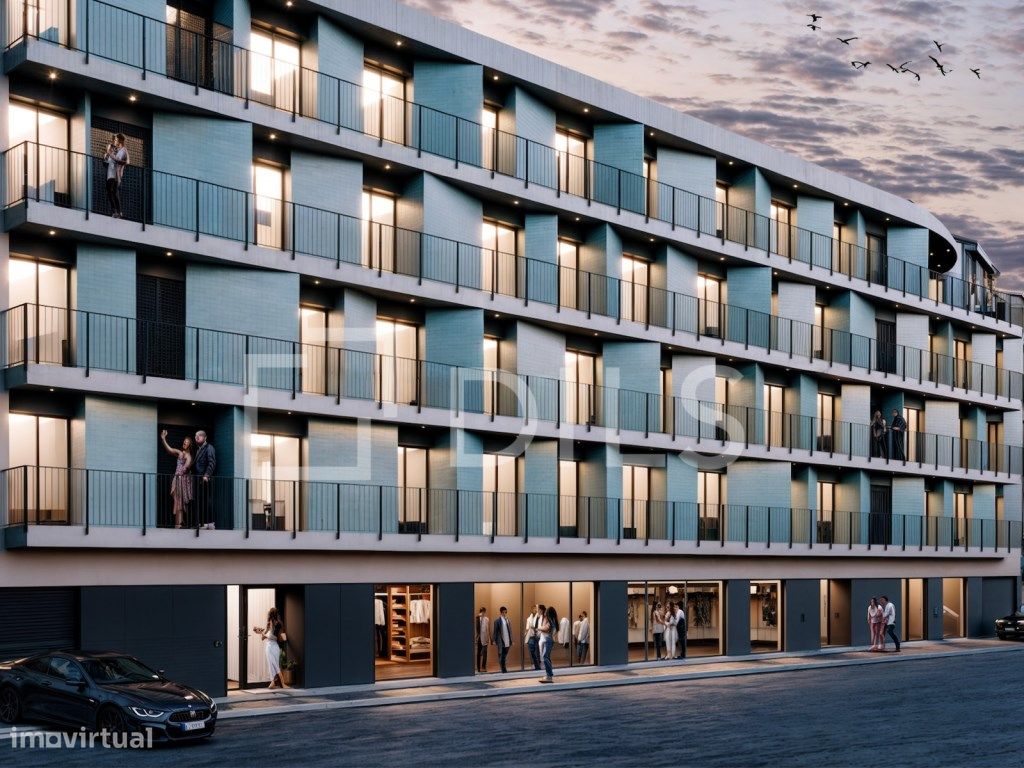 Apartamento T0, com varanda, na Rua Costa Cabral, Porto - Grande imagem: 1/32