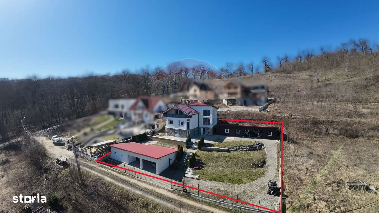 Casă cu vedere spectaculoasă - pentru locuit sau investiție turistică-0