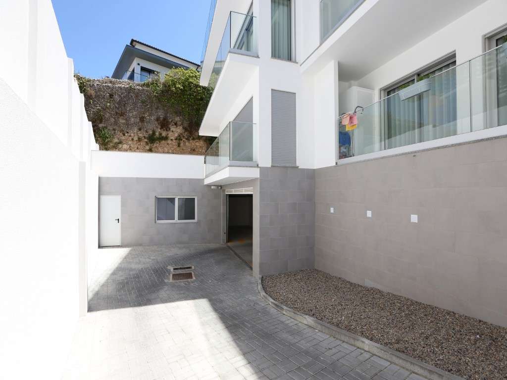 Fabuloso Apartamento T3 Novo com Vista de mar no Sítio Nazaré-34