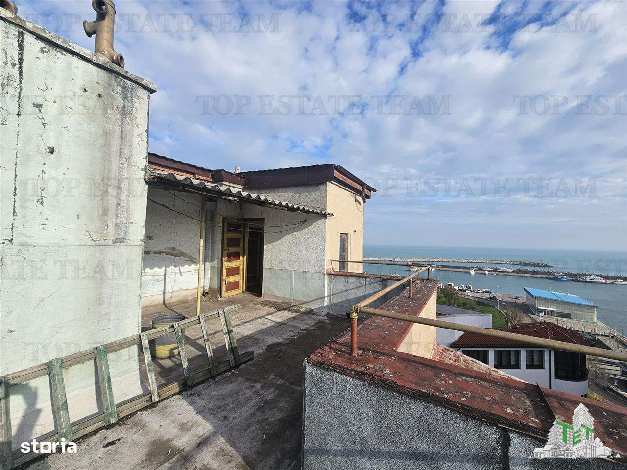 Apartament cu 4 camere cu terasa si vedere la mare - Peninsula, langa-1