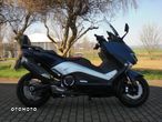 Yamaha Tmax - 15