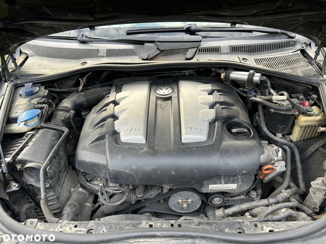 Volkswagen Touareg 3.0 V6 TDI - 21